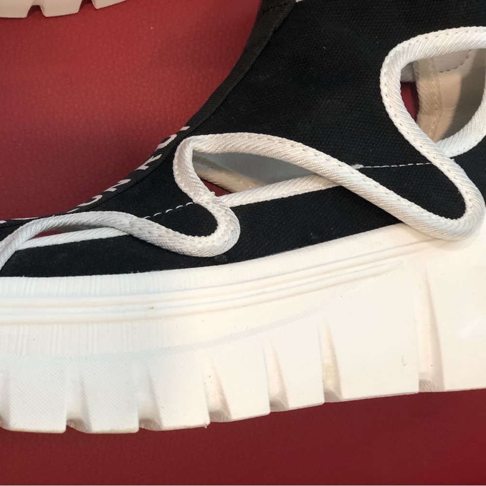 Ying Lun Rui running shoe/sandal - Picture 4 of 6